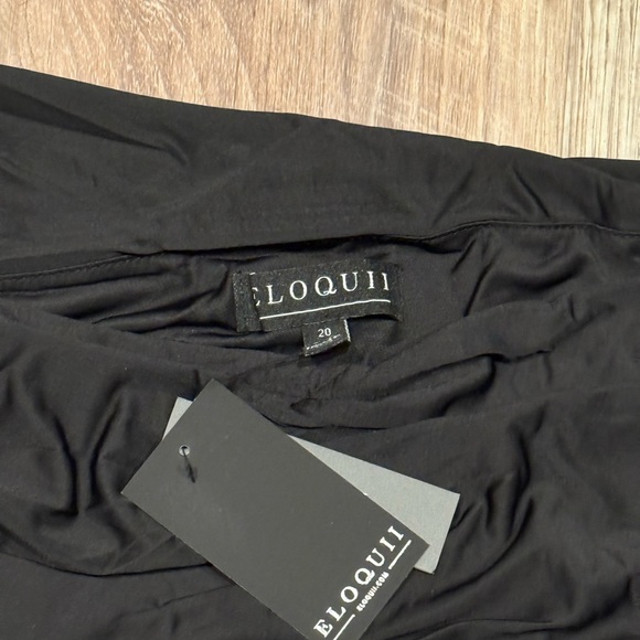 NWT Eloquii Ruched One Shoulder Dress, Black, Size 20 - Picture 4 of 4